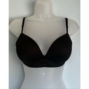 Victoria's Secret Bra Incredible Padded Wireless Black 36B Comfort Casual